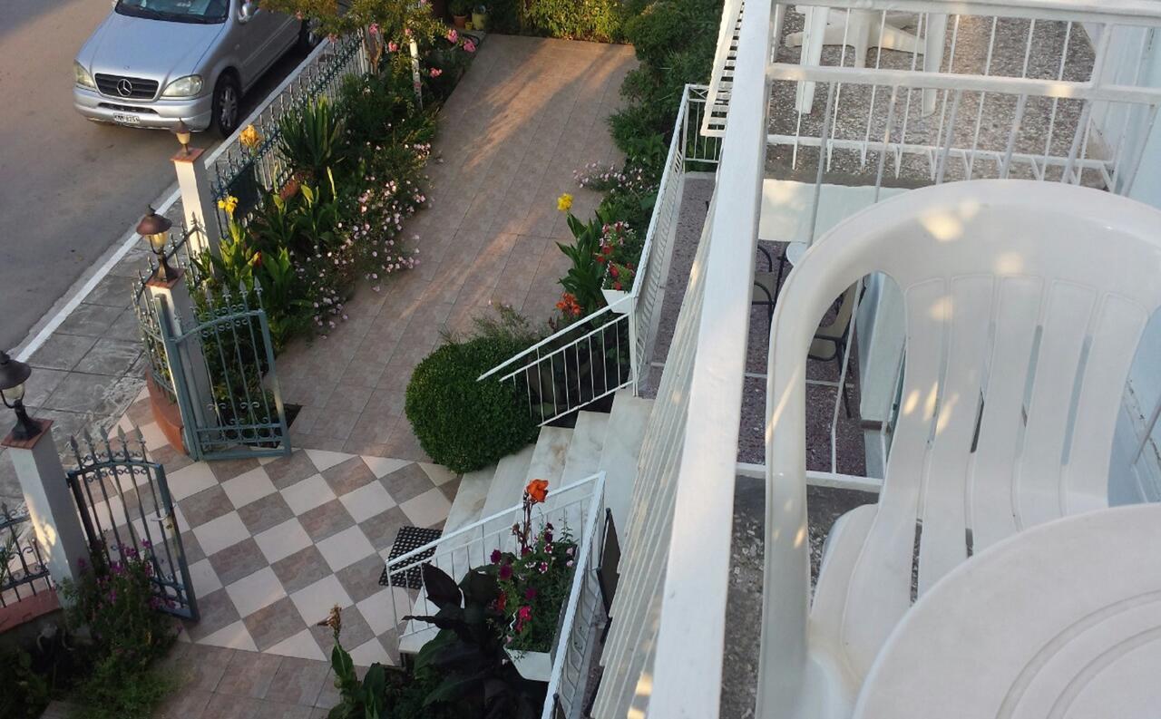 Pagonion Hotel Kamena Vourla Buitenkant foto