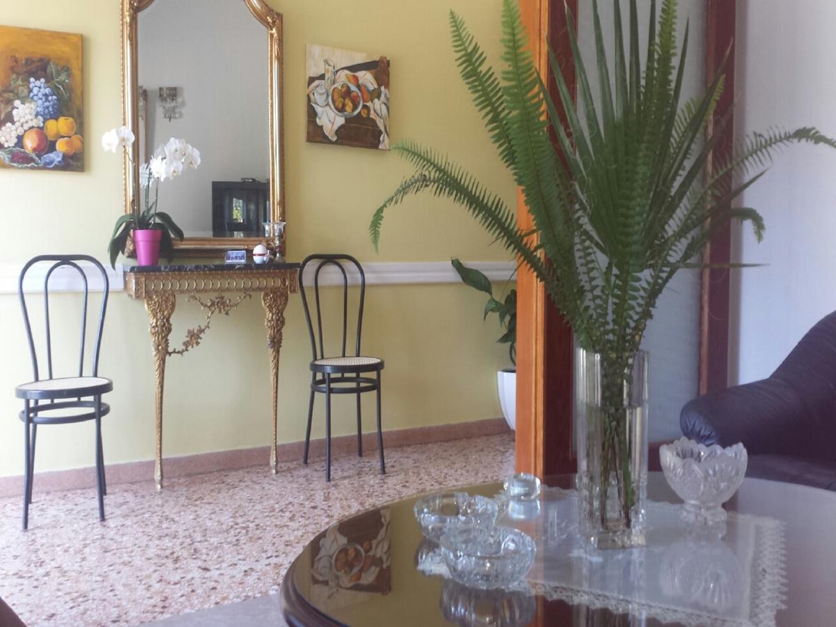 Pagonion Hotel Kamena Vourla Buitenkant foto