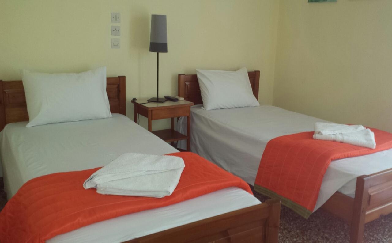 Pagonion Hotel Kamena Vourla Buitenkant foto