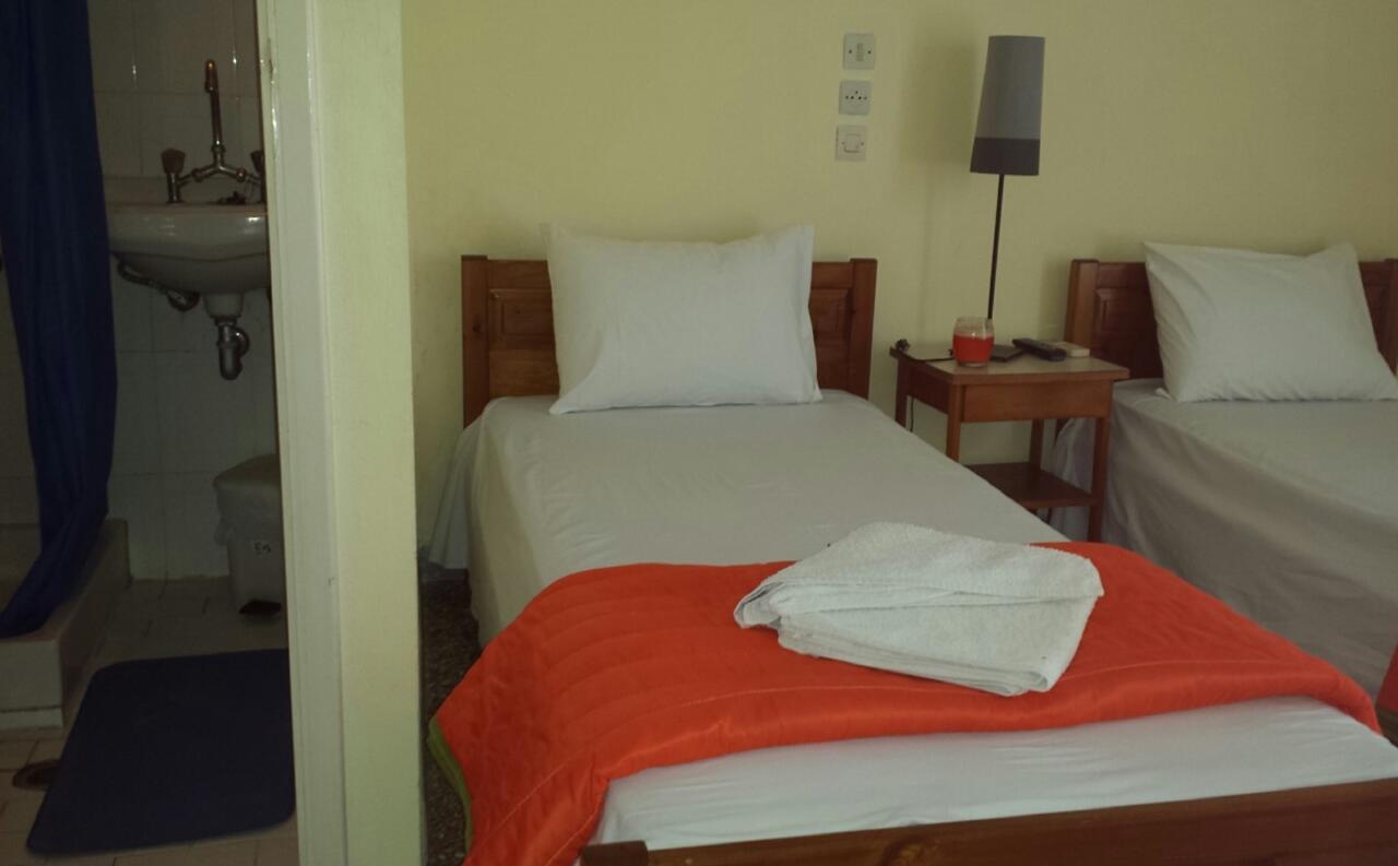 Pagonion Hotel Kamena Vourla Buitenkant foto