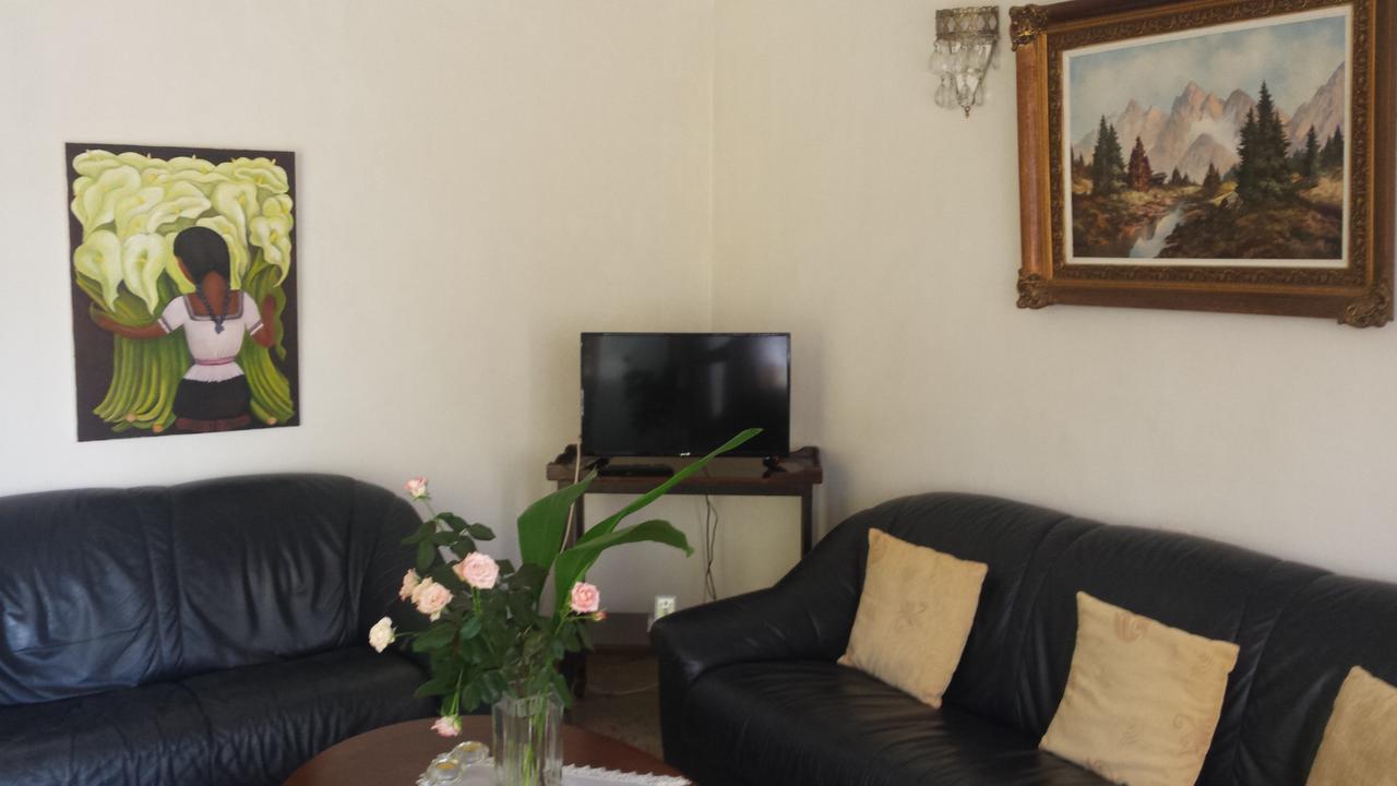 Pagonion Hotel Kamena Vourla Buitenkant foto